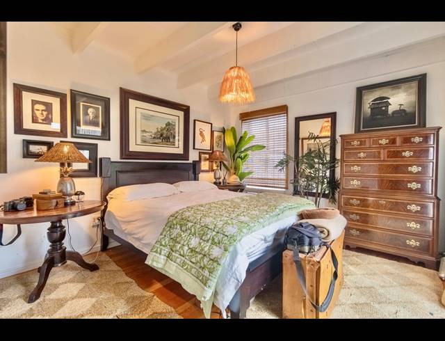5 BEDROOM HOUSE FOR SALE IN GROTTO BAY